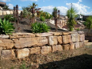 Random Sandstone Slabs - Cornerstone Boulder Walls